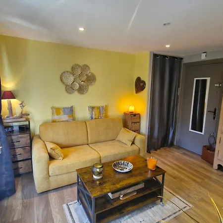 Apartment 2 Pieces Climatise, Belle Terrasse, Parking Prive, Proche Centre-ville Et - Fr-1-780-43 Sainte-Maxime