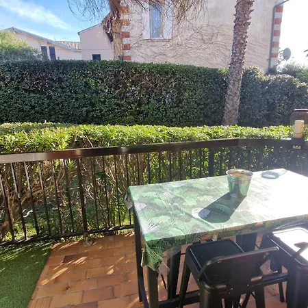Apartment 2 Pieces Climatise, Belle Terrasse, Parking Prive, Proche Centre-ville Et - Fr-1-780-43 Sainte-Maxime
